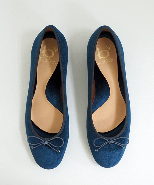 byあしながおじさん（バイアシナガオジサン）の「◆ byあしながおじさん ◆ バレエシューズ 8750257（バレエシューズ・レディース・グリーン/ワインレッド/グレイッシュベージュ/ブラック・22.5cm/23.0cm/23.5cm/24.0cm/24.5cm）」の4枚目の写真