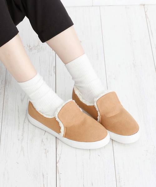 BASE(ベース)の「ボア スリッポン スニーカー(スニーカー・レディース・ブラック/ベージュ/キャメル/レオパード・SMALL/MEDIUM/LARGE/X-LARGE)」の4枚目の写真