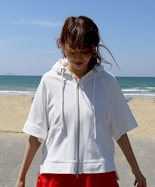 libelle more（リベル モア）の「半袖パーカー（パーカー・レディース・ブラック/ベージュ/オフホワイト/カーキ/モカ・FREE）」の15枚目の写真