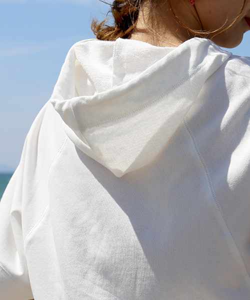 libelle more（リベル モア）の「半袖パーカー（パーカー・レディース・ブラック/ベージュ/オフホワイト/カーキ/モカ・FREE）」の13枚目の写真