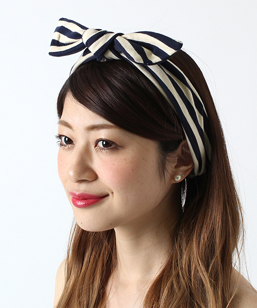 bpr BEAMS Women's（ビーピーアール　ビームス）の「【SWEET7月号掲載】BEAMS / リバーシブル ヘアバンド（ヘアバンド・レディース・レッド/ネイビー・ONE SIZE）」の2枚目の写真