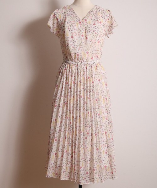 tocco closet（トッコ　クローゼット）の「フラワープリントワンピース（ワンピース・レディース・ブラック/オフホワイト・M）」の2枚目の写真