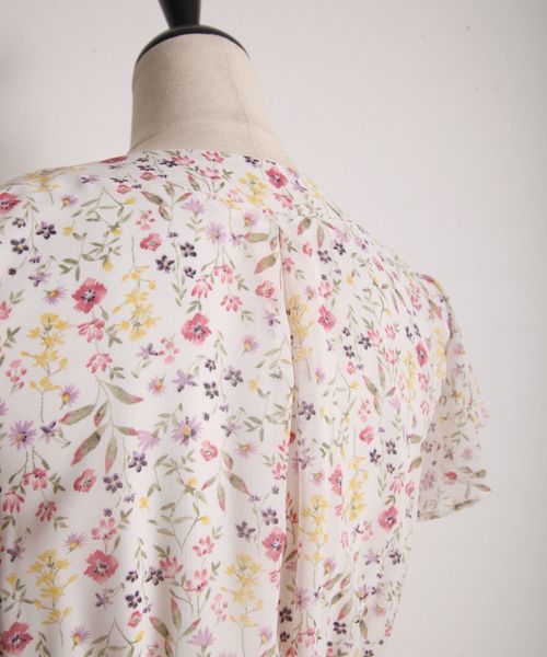tocco closet（トッコ　クローゼット）の「フラワープリントワンピース（ワンピース・レディース・ブラック/オフホワイト・M）」の10枚目の写真