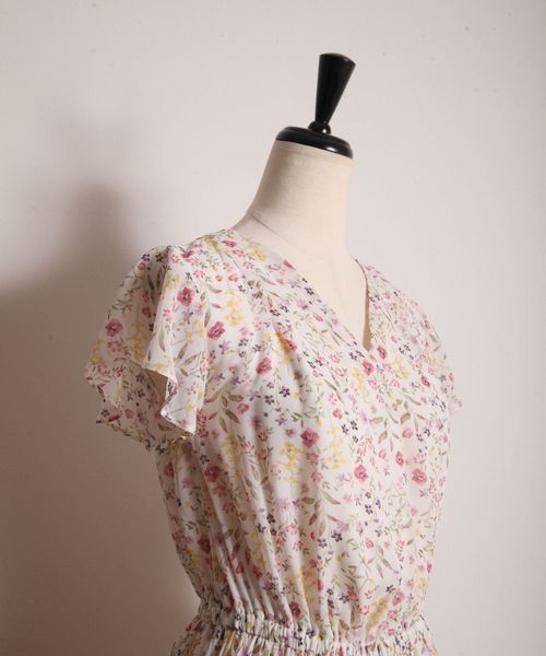 tocco closet（トッコ　クローゼット）の「フラワープリントワンピース（ワンピース・レディース・ブラック/オフホワイト・M）」の13枚目の写真