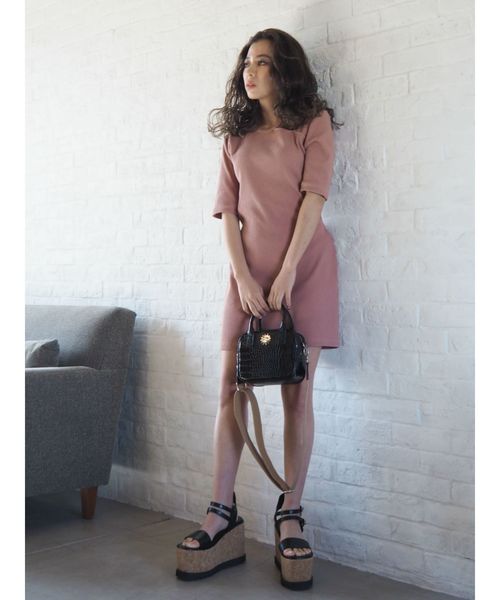 EVRIS（エヴリス）の「クロコストラップウエッジサンダル（サンダル・レディース・ブラック/ベージュ・SMALL/MEDIUM/LARGE）」の10枚目の写真