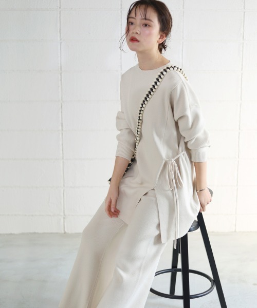 Bou Jeloud（ブージュルード）の「サイドリボンニットセットアップ（セットアップ・レディース・ブラック/ベージュ/オフホワイト・FREE）」の2枚目の写真