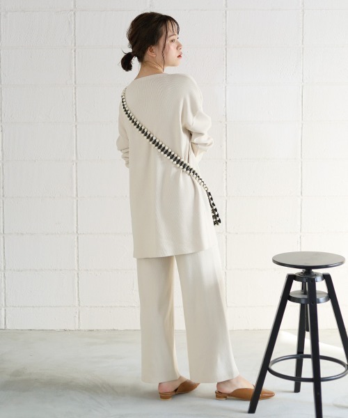 Bou Jeloud（ブージュルード）の「サイドリボンニットセットアップ（セットアップ・レディース・ブラック/ベージュ/オフホワイト・FREE）」の14枚目の写真