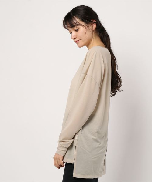 DouDou(ドゥドゥ)の「【WEB限定】メローシアーT(Tシャツ/カットソー・レディース・ベージュ/オフホワイト/ブルー・FREE)」の4枚目の写真