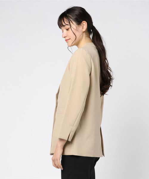 TRUDEA（トルディア）の「リネンライク　ノーカラージャケット（ノーカラージャケット・レディース・キャメル/ベージュ/カーキ・MEDIUM/LARGE）」の6枚目の写真