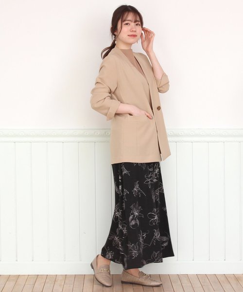 TRUDEA（トルディア）の「リネンライク　ノーカラージャケット（ノーカラージャケット・レディース・キャメル/ベージュ/カーキ・MEDIUM/LARGE）」の9枚目の写真