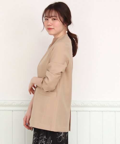 TRUDEA（トルディア）の「リネンライク　ノーカラージャケット（ノーカラージャケット・レディース・キャメル/ベージュ/カーキ・MEDIUM/LARGE）」の12枚目の写真