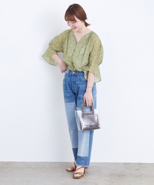 ADAM ET ROPE'(アダムエロペ)の「【WEB限定】シアーフラワーフロント釦ブラウス(シャツ/ブラウス・レディース・ブラック/ミント/ラベンダー・FREE)」の5枚目の写真