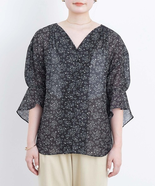 ADAM ET ROPE'(アダムエロペ)の「【WEB限定】シアーフラワーフロント釦ブラウス(シャツ/ブラウス・レディース・ブラック/ミント/ラベンダー・FREE)」の7枚目の写真