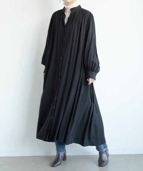 Aunt Marie's（アントマリーズ）の「AUNT MARIE'S バンドカラーボリュームロングシャツワンピース（ワンピース・レディース・ブラック/ベージュ/パープル/ライトグリーン・FREE）」の3枚目の写真