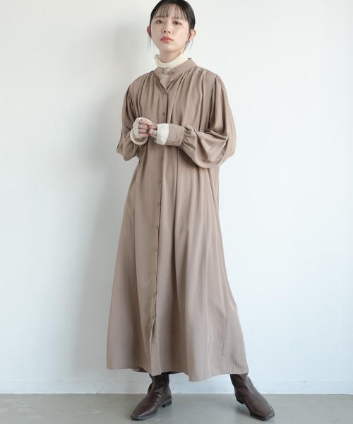 Aunt Marie's（アントマリーズ）の「AUNT MARIE'S バンドカラーボリュームロングシャツワンピース（ワンピース・レディース・ブラック/ベージュ/パープル/ライトグリーン・FREE）」の5枚目の写真