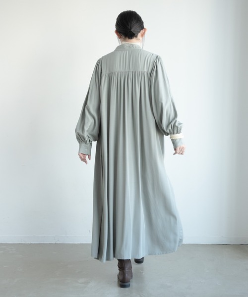 Aunt Marie's（アントマリーズ）の「AUNT MARIE'S バンドカラーボリュームロングシャツワンピース（ワンピース・レディース・ブラック/ベージュ/パープル/ライトグリーン・FREE）」の17枚目の写真