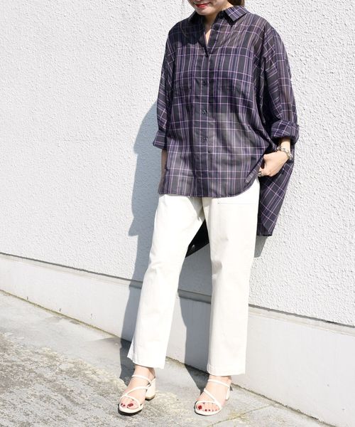 SHIPS(シップス)の「シアーチェックドルマンビッグシャツ◇(シャツ/ブラウス・レディース・ベージュ/ネイビー・ONE SIZE)」の12枚目の写真