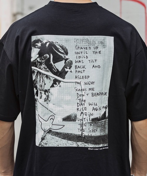 Mark Gonzales(マーク・ゴンザレス)の「Mark Gonzales(マーク ゴンザレス)ビックグラフィックTシャツ(Tシャツ/カットソー・メンズ・ホワイト/ブラック・M/L/XL)」の6枚目の写真