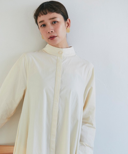 and R(アンドアール)の「コットンタイプライターバックタックワンピース(ワンピース・レディース・オフホワイト/ネイビー/クリーム・FREE)」の21枚目の写真