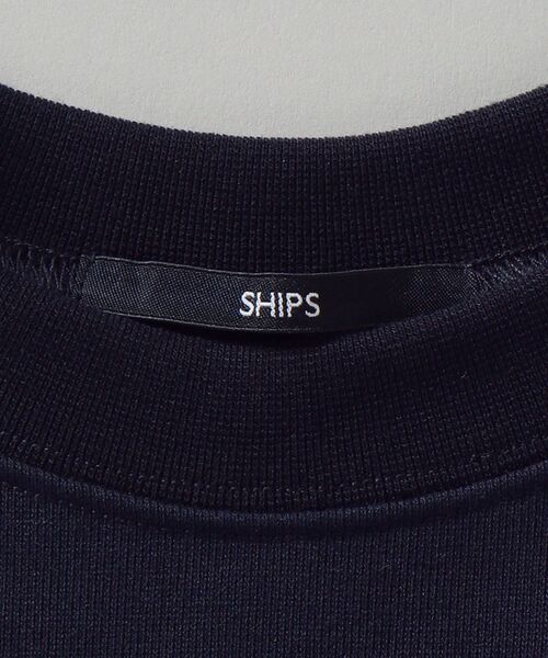 SHIPS(シップス)の「【WEB限定】SHIPS: 吸水速乾・UVケア Drymix(R) ワンポイント ロゴワッペン クルーネック スウェット (トレーナー) 21SS(スウェット・メンズ・チャコールグレー/ライトグレー/ブラック/ネイビー・MEDIUM/LARGE/X-LARGE/XX-LARGE/SMALL)」の19枚目の写真