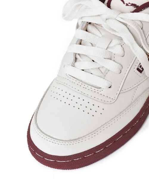 w closet（ダブルクローゼット）の「Reebok CLUB　C85　FY4138（スニーカー・レディース・ホワイト・23.5cm/24.5cm）」の7枚目の写真