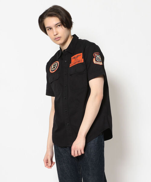 AVIREX（アヴィレックス）の「ミリタリー パッチド シャツ ヴァンス AFB/SS MILI PATCHED SHIRTS VANCE AFB/アヴィレックス/AVIREX（シャツ/ブラウス・メンズ・ブラック/オフホワイト/ブラウン/サックスブルー・XX-LARGE/LARGE/MEDIUM/X-LARGE）」の7枚目の写真