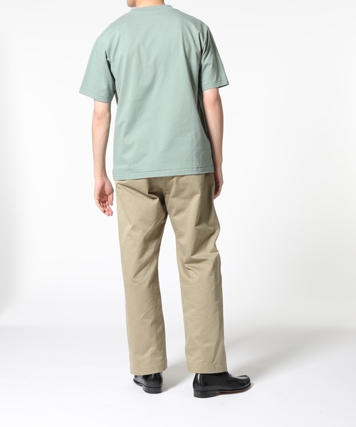 ADAM ET ROPE'(アダムエロペ)の「【スウェットガード】スモーキーカラーポケットT/汗染み防止(Tシャツ/カットソー・メンズ・ホワイト/サックスブルー/グリーン/グレイッシュベージュ・S/M/L)」の21枚目の写真