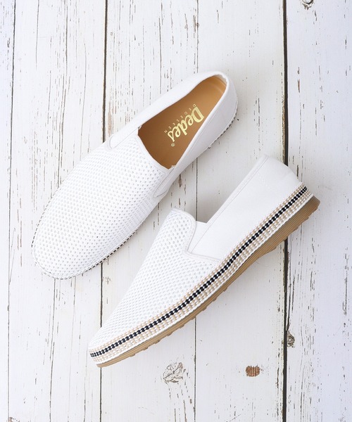 Dedes(デデス)の「DEDES メッシュスリッポンシューズ(スリッポン・メンズ・ホワイト×ネイビー/ブラック×ホワイト/カーキ/ブルー系その他/イエロー/ネイビー/ブルー/オレンジ/レッド系その他/レッド/ブラック/ブルー系その他2/ホワイト/ブラウン/グリーン/ブルー系その他3/グリーン系その他・36/37/38/39/42/40/41/43/44)」の2枚目の写真