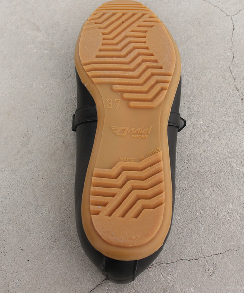 Dot＆Stripes CHILD WOMAN（ドットアンドストライプス　チャイルドウーマン）の「ANNIEL　ワンストラップシューズ（パンプス・レディース・ブラック/レッド・37/39/38）」の11枚目の写真