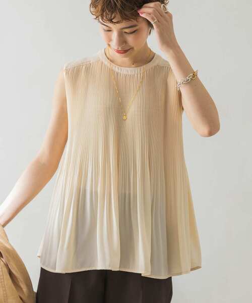 URBAN RESEARCH（アーバンリサーチ）の「プリーツデザインノースリーブブラウス（シャツ/ブラウス・レディース・アイボリー/ドット/ミント・FREE）」の7枚目の写真