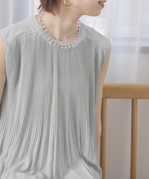 URBAN RESEARCH（アーバンリサーチ）の「プリーツデザインノースリーブブラウス（シャツ/ブラウス・レディース・アイボリー/ドット/ミント・FREE）」の18枚目の写真