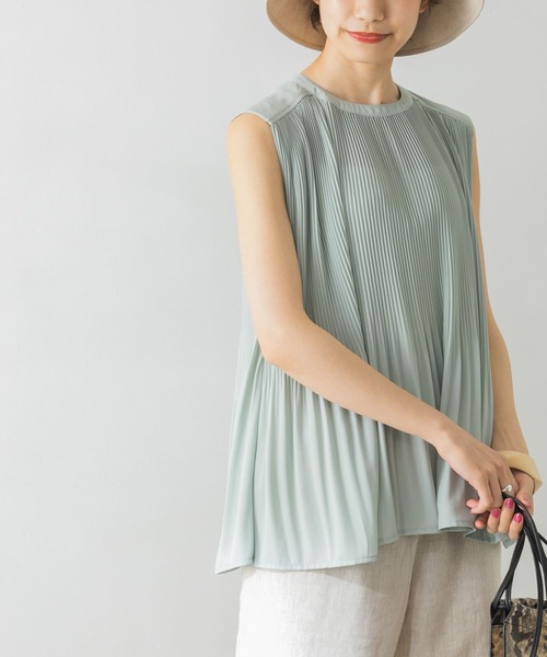 URBAN RESEARCH（アーバンリサーチ）の「プリーツデザインノースリーブブラウス（シャツ/ブラウス・レディース・アイボリー/ドット/ミント・FREE）」の22枚目の写真