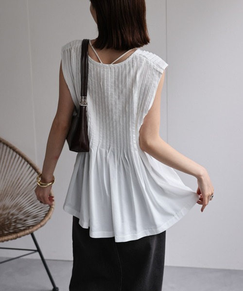 sakishimatokyo（サキシマトーキョー）の「【リネンブレンド】ピンタックノースリーブブラウス/綿麻（シャツ/ブラウス・レディース・ブラック/オフホワイト/ライトベージュ/グリーン/ホワイト・FREE）」の12枚目の写真