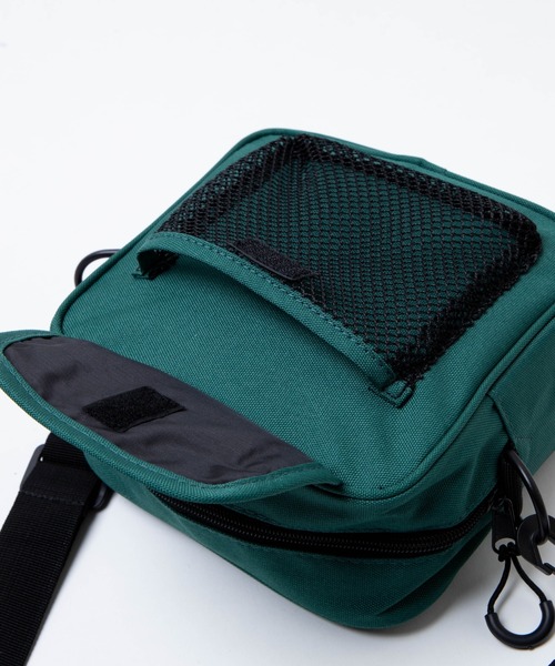 WEGO(ウィゴー)の「WEGO/カレッジロゴスクエアショルダーバッグ(ショルダーバッグ・レディース・ホワイト/ダークグリーン/ベージュ/ブラック・FREE)」の19枚目の写真