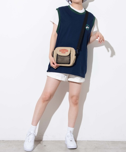 WEGO(ウィゴー)の「WEGO/カレッジロゴスクエアショルダーバッグ(ショルダーバッグ・レディース・ホワイト/ダークグリーン/ベージュ/ブラック・FREE)」の10枚目の写真