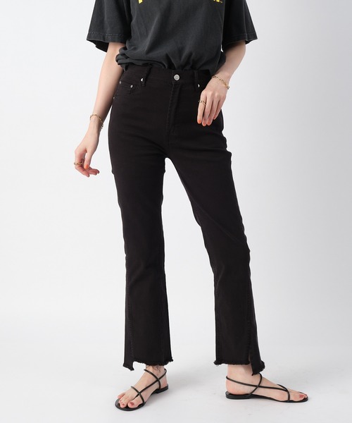 RIVE DROITE（リヴドロワ）の「カットオフスリットデニムパンツ（デニムパンツ・レディース・ブラック/アイボリー・38/36）」の15枚目の写真