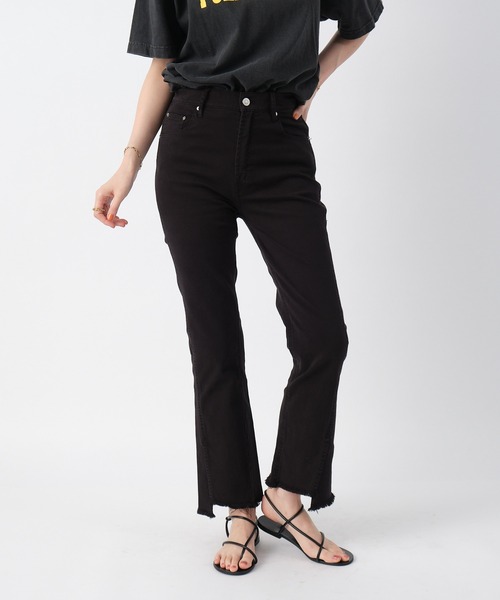 RIVE DROITE（リヴドロワ）の「カットオフスリットデニムパンツ（デニムパンツ・レディース・ブラック/アイボリー・38/36）」の16枚目の写真