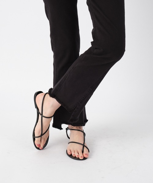 RIVE DROITE（リヴドロワ）の「カットオフスリットデニムパンツ（デニムパンツ・レディース・ブラック/アイボリー・38/36）」の20枚目の写真