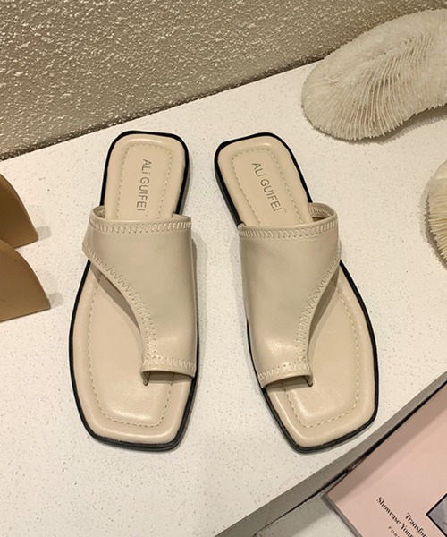 SMILE ORCHID（スマイルオーキッド）の「こなれスクエアトゥトング