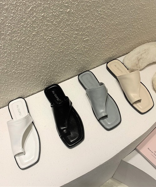 SMILE ORCHID(スマイルオーキッド)の「こなれスクエアトゥトングサンダル(サンダル・レディース・ホワイト/ブラック/ベージュ/ブルーグレー・39/38/37)」の8枚目の写真
