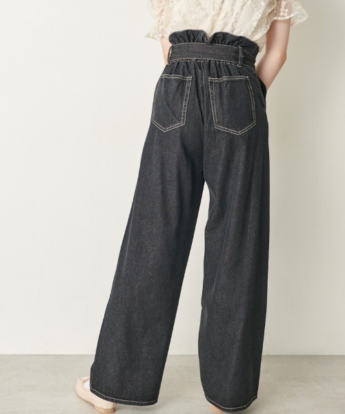 OLIVE des OLIVE(オリーブデオリーブ)の「スタイル良く見せデニムワイドパンツ(デニムパンツ・レディース・ブラック/ワンウォッシュ・FREE)」の5枚目の写真
