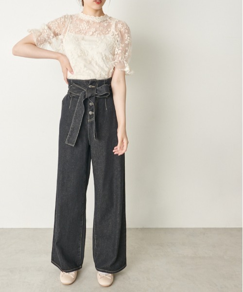 OLIVE des OLIVE(オリーブデオリーブ)の「スタイル良く見せデニムワイドパンツ(デニムパンツ・レディース・ブラック/ワンウォッシュ・FREE)」の7枚目の写真