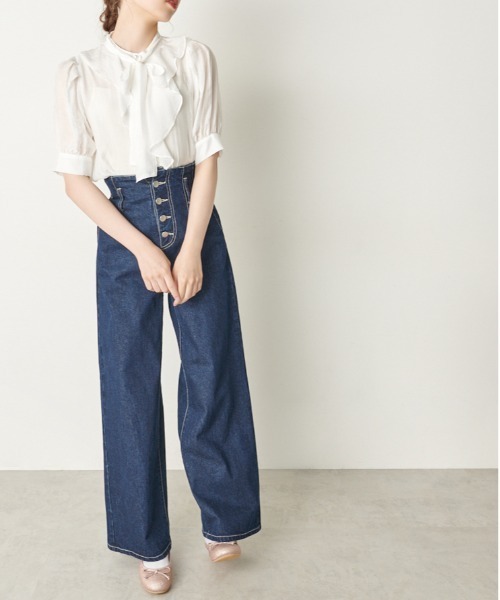 OLIVE des OLIVE(オリーブデオリーブ)の「スタイル良く見せデニムワイドパンツ(デニムパンツ・レディース・ブラック/ワンウォッシュ・FREE)」の12枚目の写真