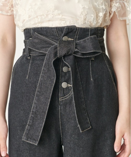 OLIVE des OLIVE(オリーブデオリーブ)の「スタイル良く見せデニムワイドパンツ(デニムパンツ・レディース・ブラック/ワンウォッシュ・FREE)」の21枚目の写真