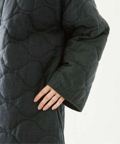 nitca(ニトカ)の「C/Cu/Liラチネ中綿ロングブルゾン(ブルゾン・レディース・ネイビー/アイボリー・FREE)」の17枚目の写真