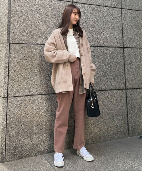 EPIMI E'PIMMY(エピミエピミー)の「《ユニセックス》Vネックオーバーカーディガン(カーディガン/ボレロ・レディース・オフホワイト/ブラック/ベージュ/オレンジ/ピンク/ブルー・MEDIUM)」の11枚目の写真