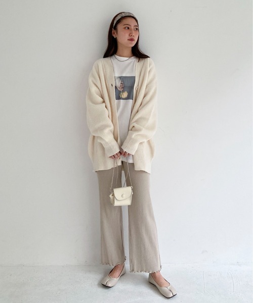 EPIMI E'PIMMY(エピミエピミー)の「《ユニセックス》Vネックオーバーカーディガン(カーディガン/ボレロ・レディース・オフホワイト/ブラック/ベージュ/オレンジ/ピンク/ブルー・MEDIUM)」の20枚目の写真