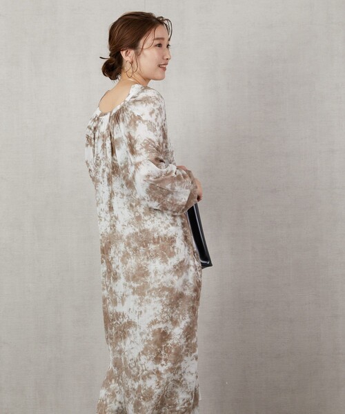 FREAK'S STORE（フリークスストア）の「▽【WEB限定】インドタイダイスッキパーワンピース（ワンピース・レディース・ベージュ/ブラウン/ブルー・ﾌﾘ-）」の3枚目の写真