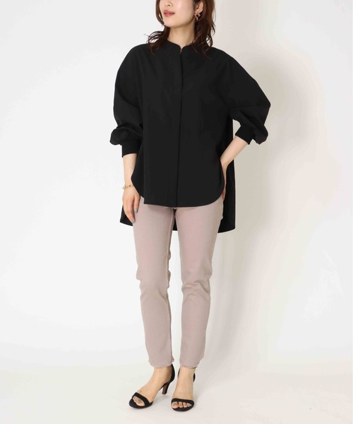 Jines(ジネス)の「【WEB/一部店舗限定販売】袖口がリブ編み/バックプリーツスタンドカラーシャツブラウス(シャツ/ブラウス・レディース・キャメル/ブラック/ホワイト・38)」の20枚目の写真
