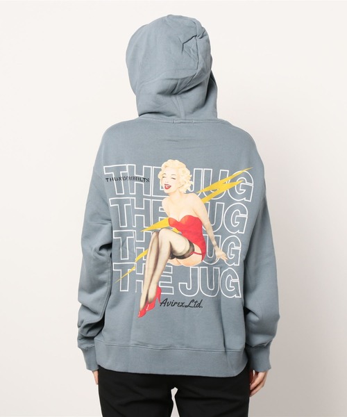 AVIREX（アヴィレックス）の「ピンナップガール プルオーバー パーカー /PIN UP GIRL PULLOVER PARKA（パーカー・レディース・ベージュ/ホワイト/ブラック/ブルーグレー・FREE）」の3枚目の写真